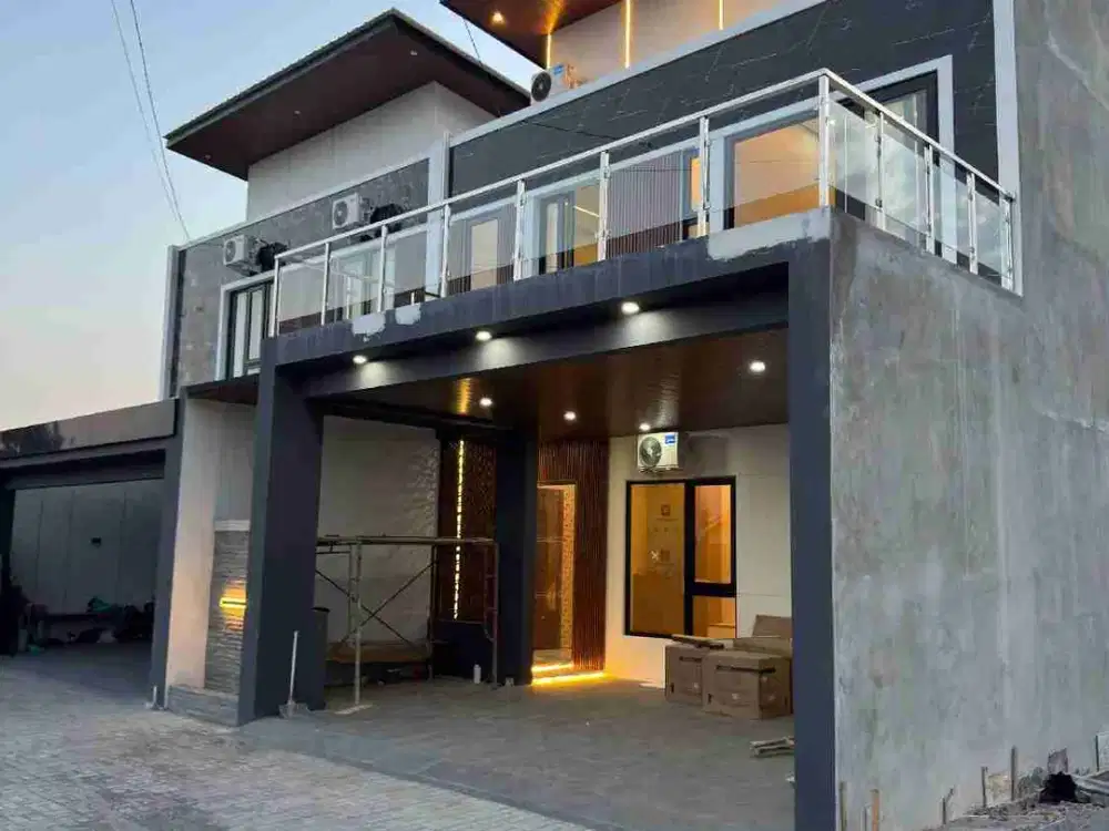 dijual rumah mewah lokasi sangat strategis