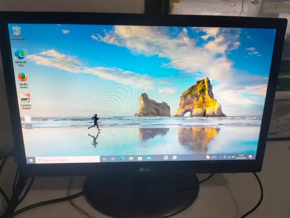 Monitor LG 19inch mulus no minus