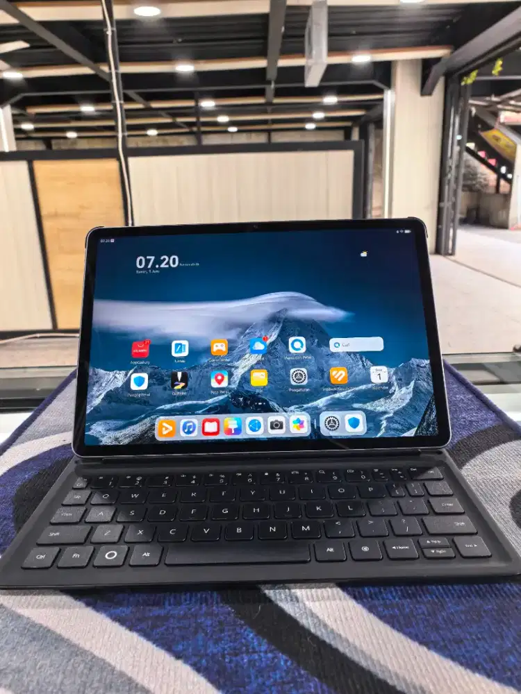 Huawei matepad 11,5 inch 8/128 gbdengan keyboard garansi Mei 2027