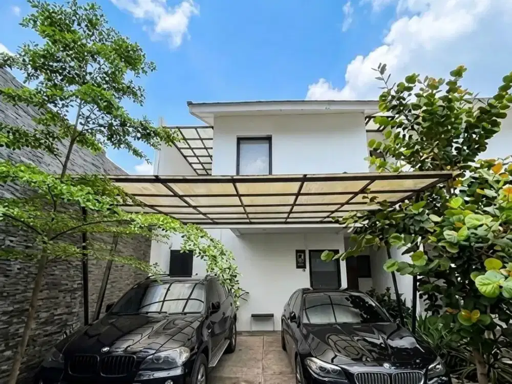 DIJUAL RUMAH AESTETIK DI TOWN HOUSE JAGAKARSA JAKARTA SELATAN