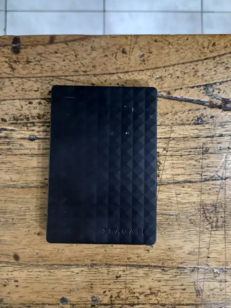HARDISK EKSTERNAL 1TB SEAGATE PS4 H E N FULL GAME(BACA DESKRIPSI)