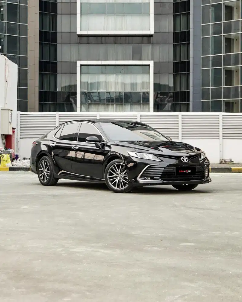 KM LOW!!! Toyota Camry 2.5 V AT 2022