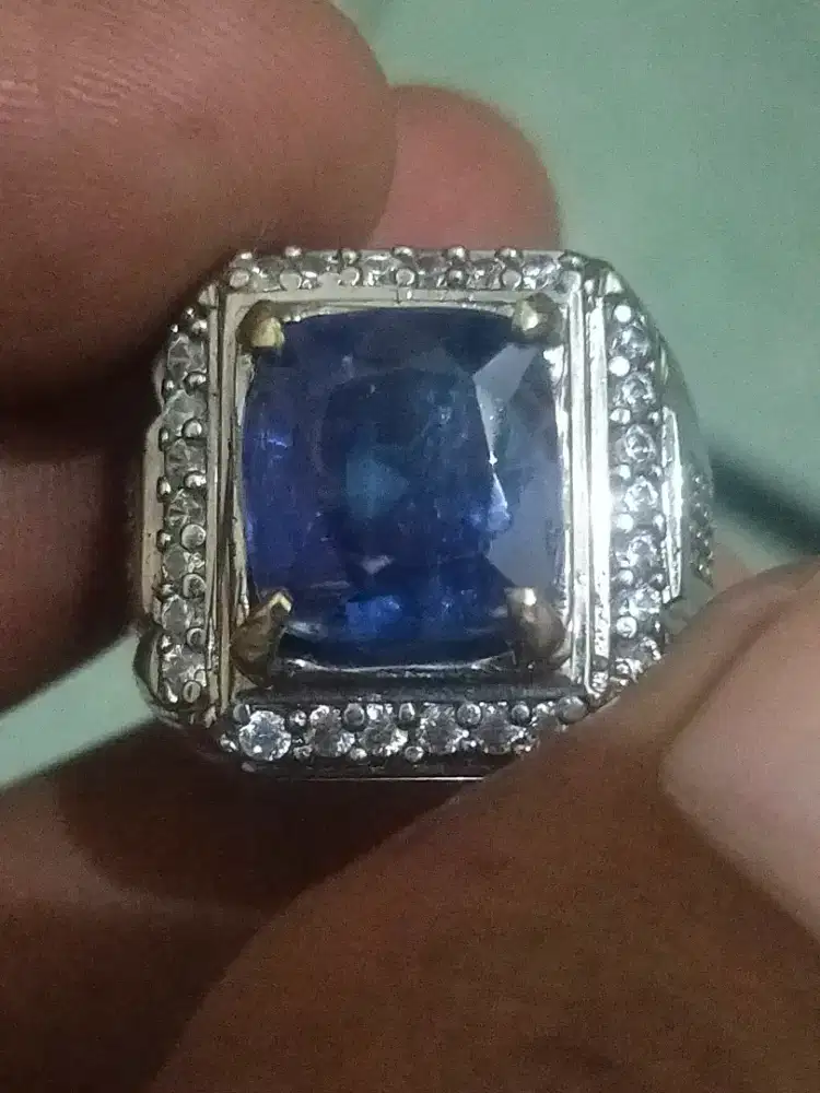 Di jual blue sapphire ceylon