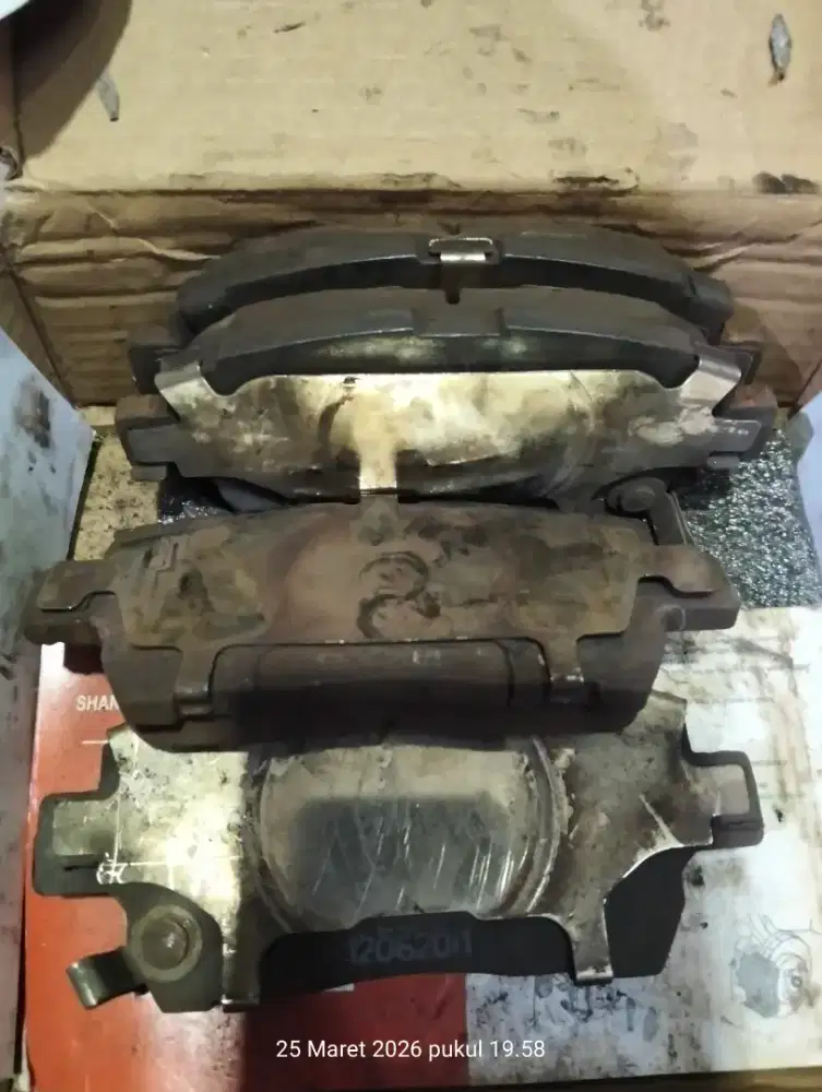 Kampas rem depan Geely MK