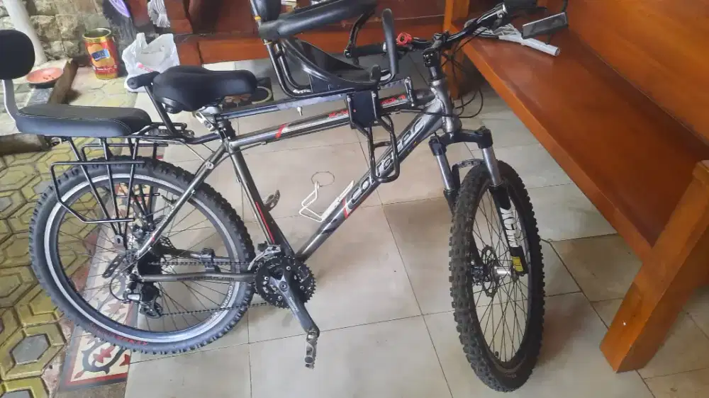 Boncengan sepeda anak