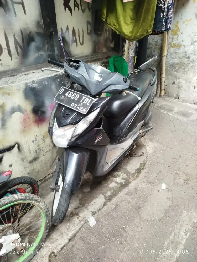Honda Beat Injeksi Tahun 2014
SS Lengkap Stnk+Bpkb
Mesin Adem