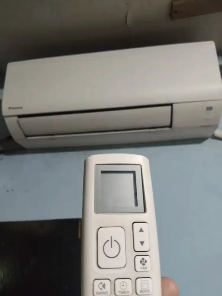 Menjual AC bekas
