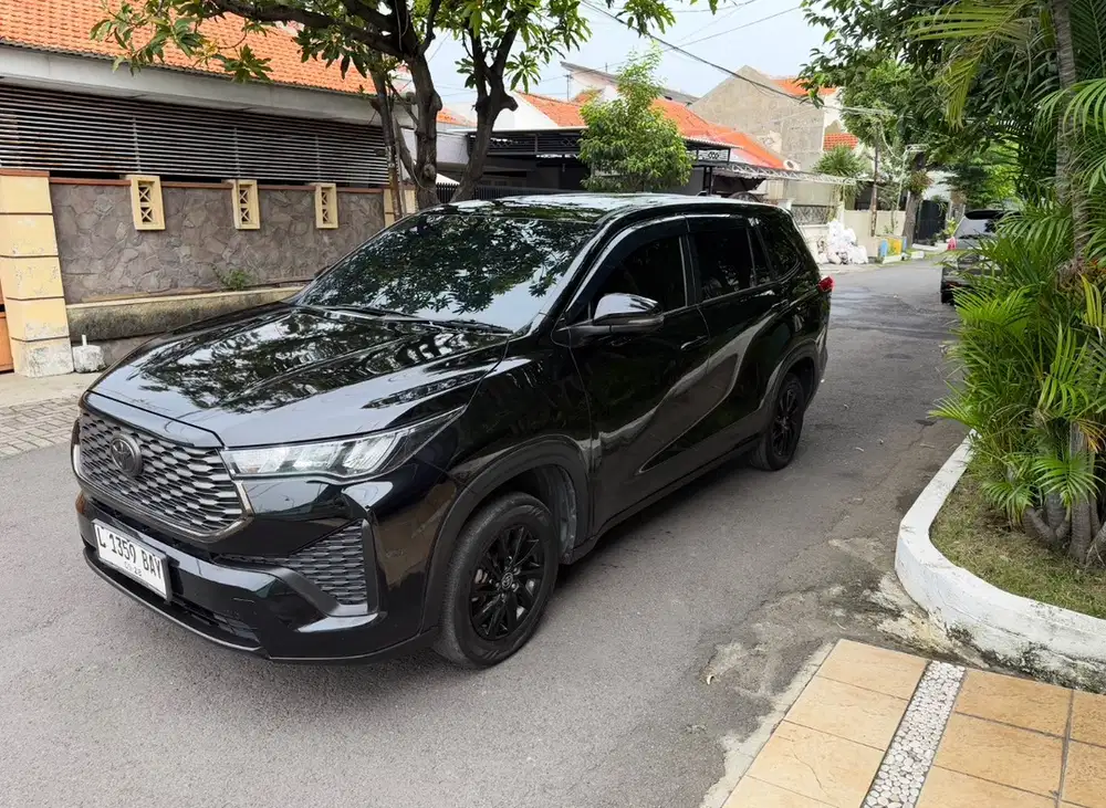 Toyota Kijang Innova 2023 Bensin