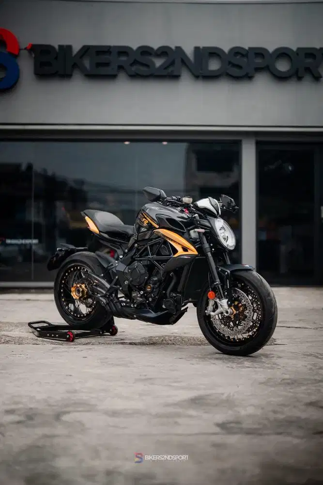 MV AGUSTA DRAGSTER 800 RR 75TH ANIVERSARIO 2021