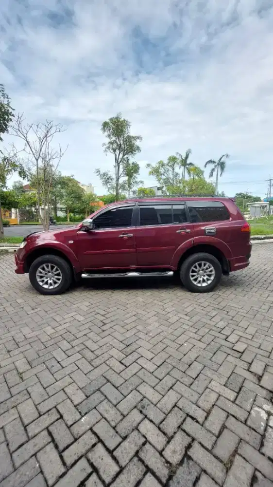 pajero exceed disel matic 2010 sangat bagus luar dalam mulus tgn1