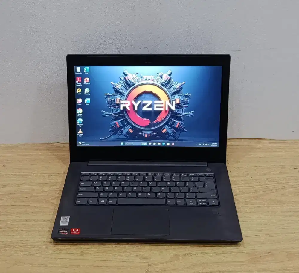 LENOVO V330-14ARR AMD Ryzen 3-2200U RAM 8GB SSD 128GB