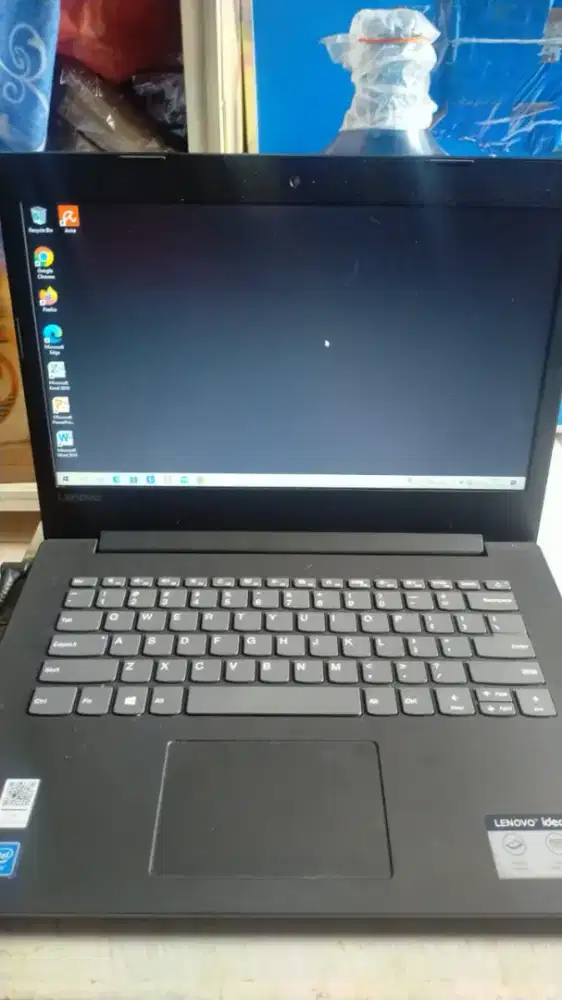 Laptop Lenovo keluaran Pertama