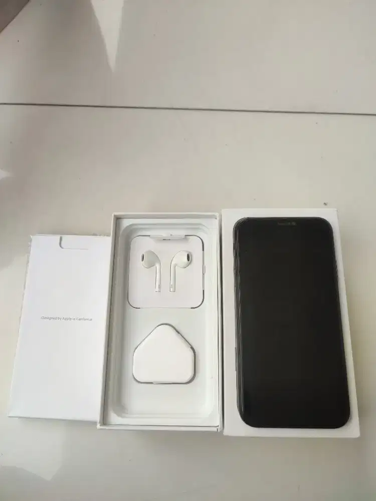 IPHONE XR 64GB INTER