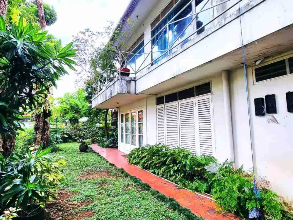 Dijual Rumah hitung Tanah!! Murah  area Senayan, Kebayoran baru