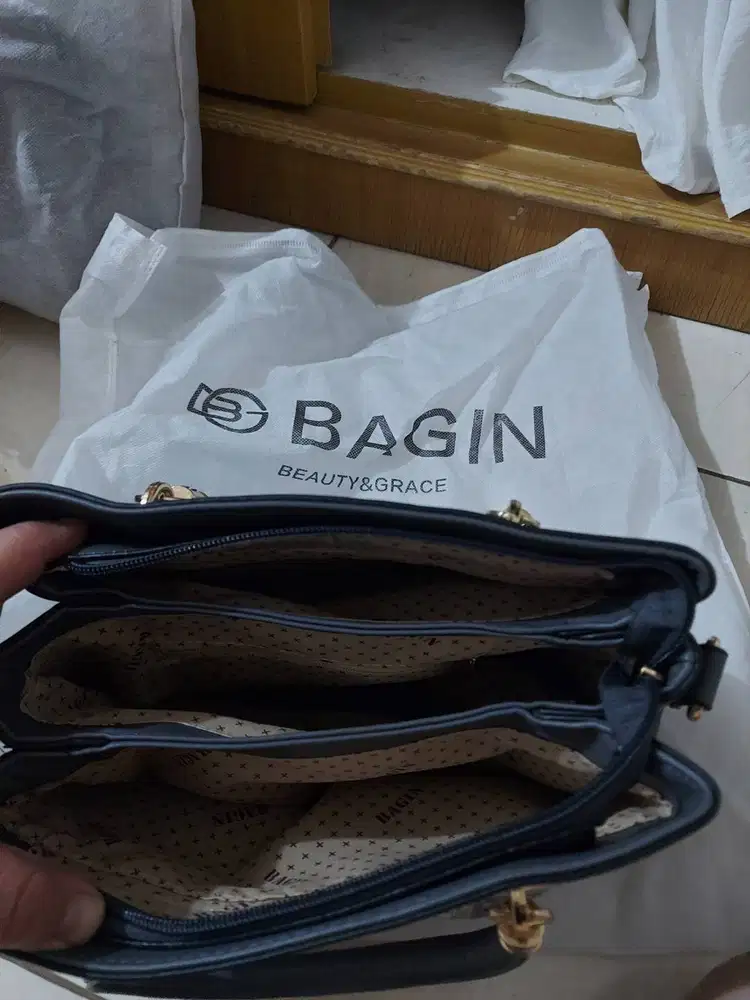 Tas slempang Bagin Abu2