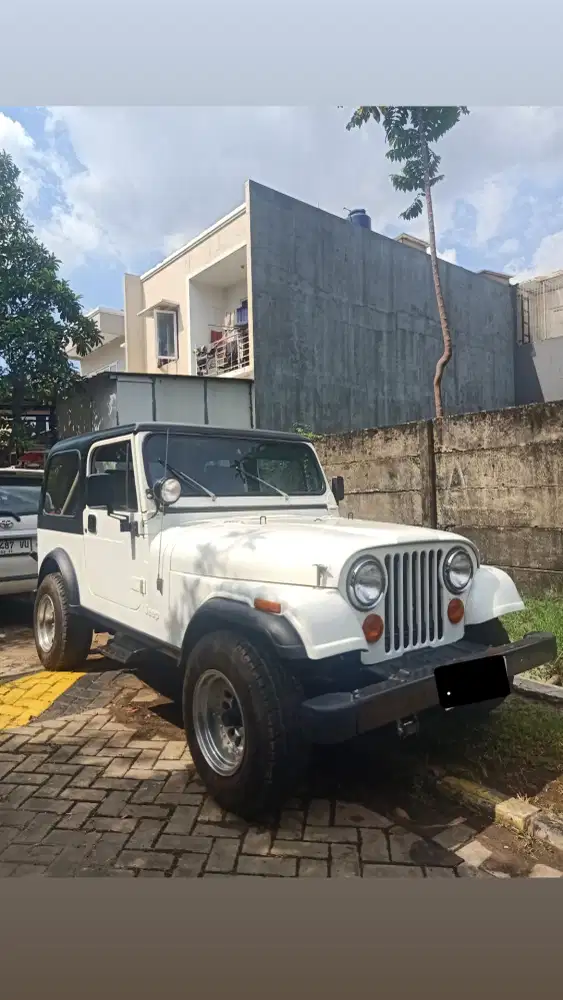 Jeep CJ7 tahun 1981
