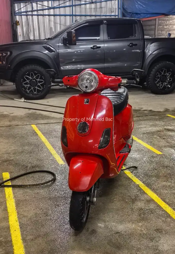 Vespa LX 150cc 3Vie Tahun 2013