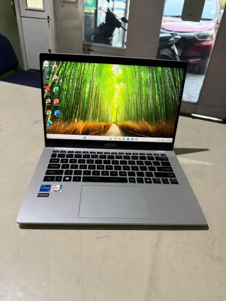 Laptop MSI Modern 14 C12MO