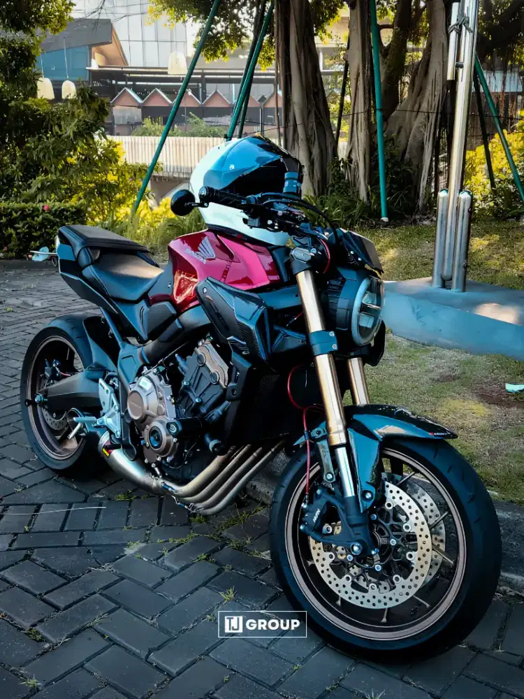 FOR SALE!! HONDA CB650 NEO CAFE 2023