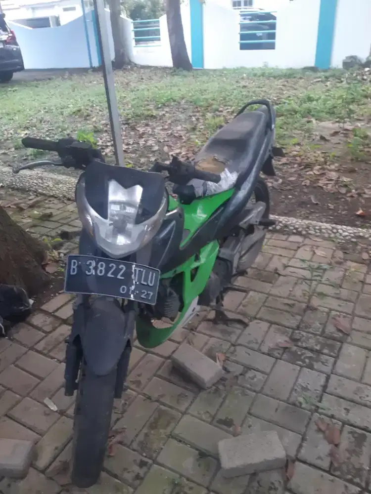 Kawasaki         Athlete  2011