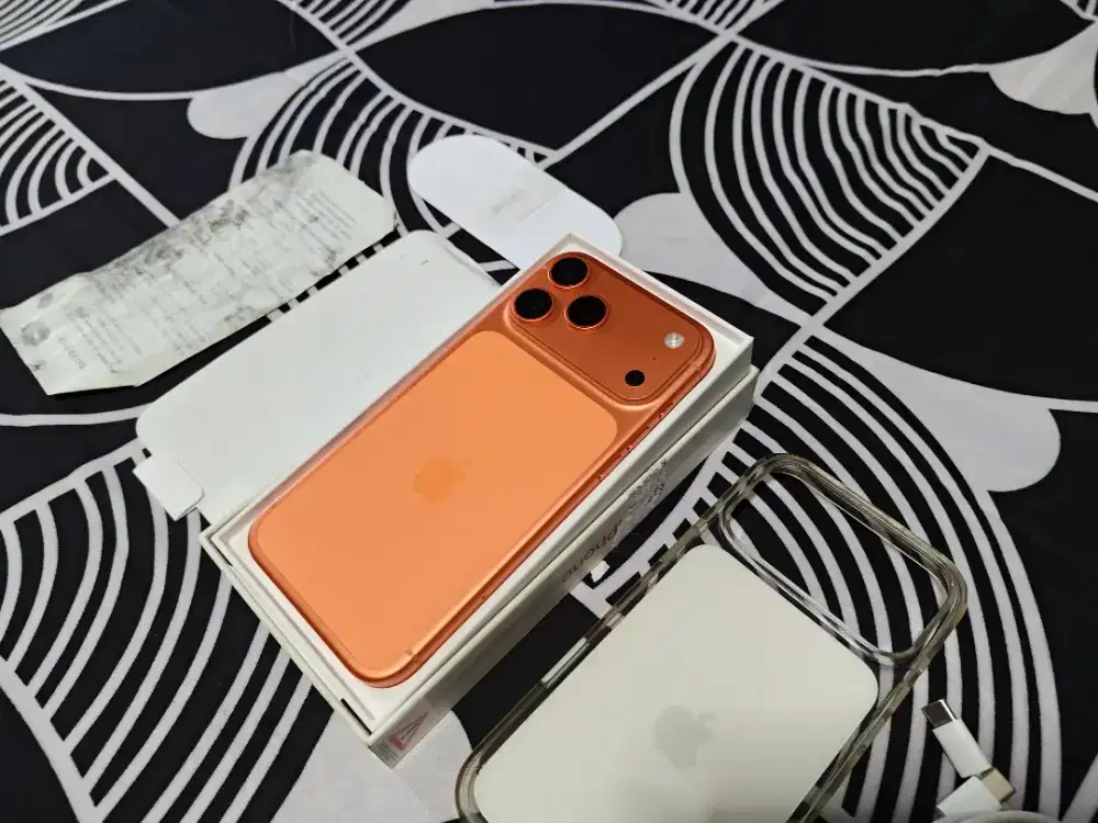 iPhone 17 Pro Max IBOX 256 GB BH 98% Garansi Aktif (NO MINUS)