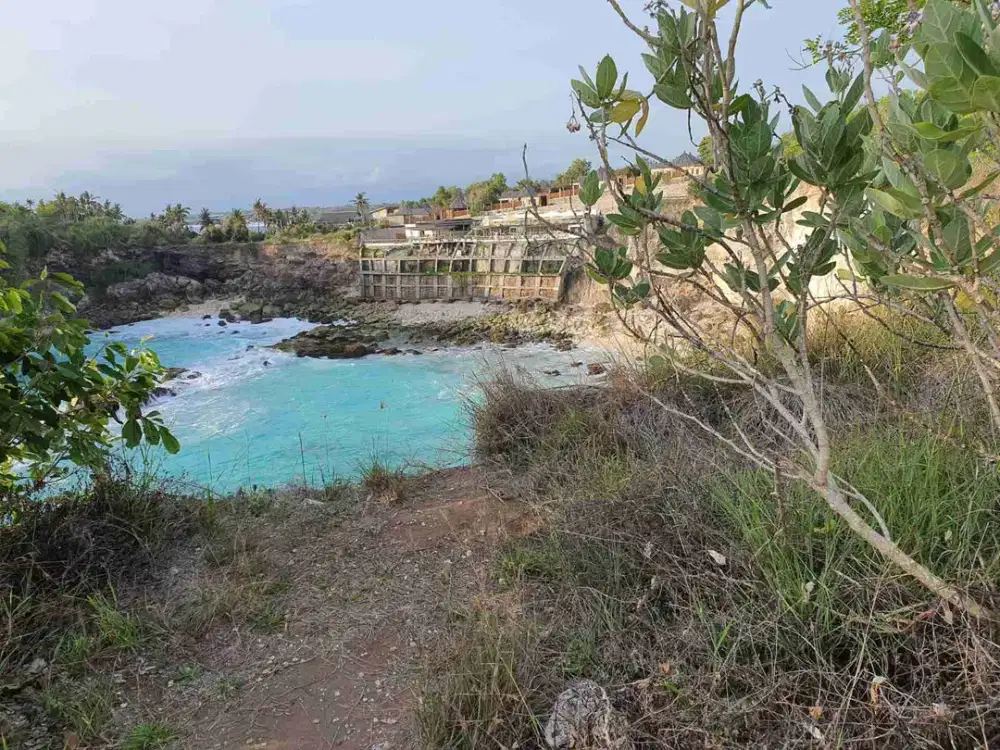 DIJUAL VILLA MEWAH DENGAN KOLAM RENANG PRIBADI DI CENINGAN, BALI