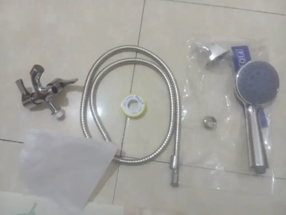 Shower Air & Kran Satu Set