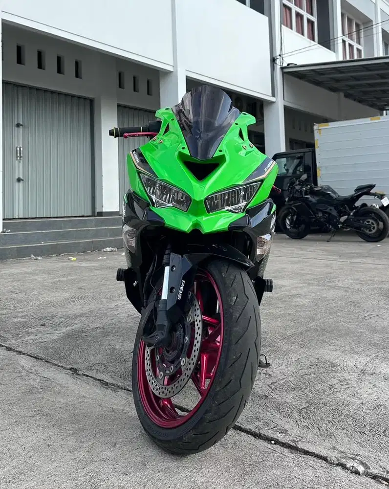Kawasaki ninja zx25R abs 2020 km rendah mulus terawat