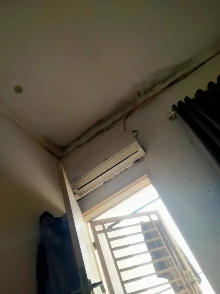 Mencari pekerjaan Helper / teknisi
