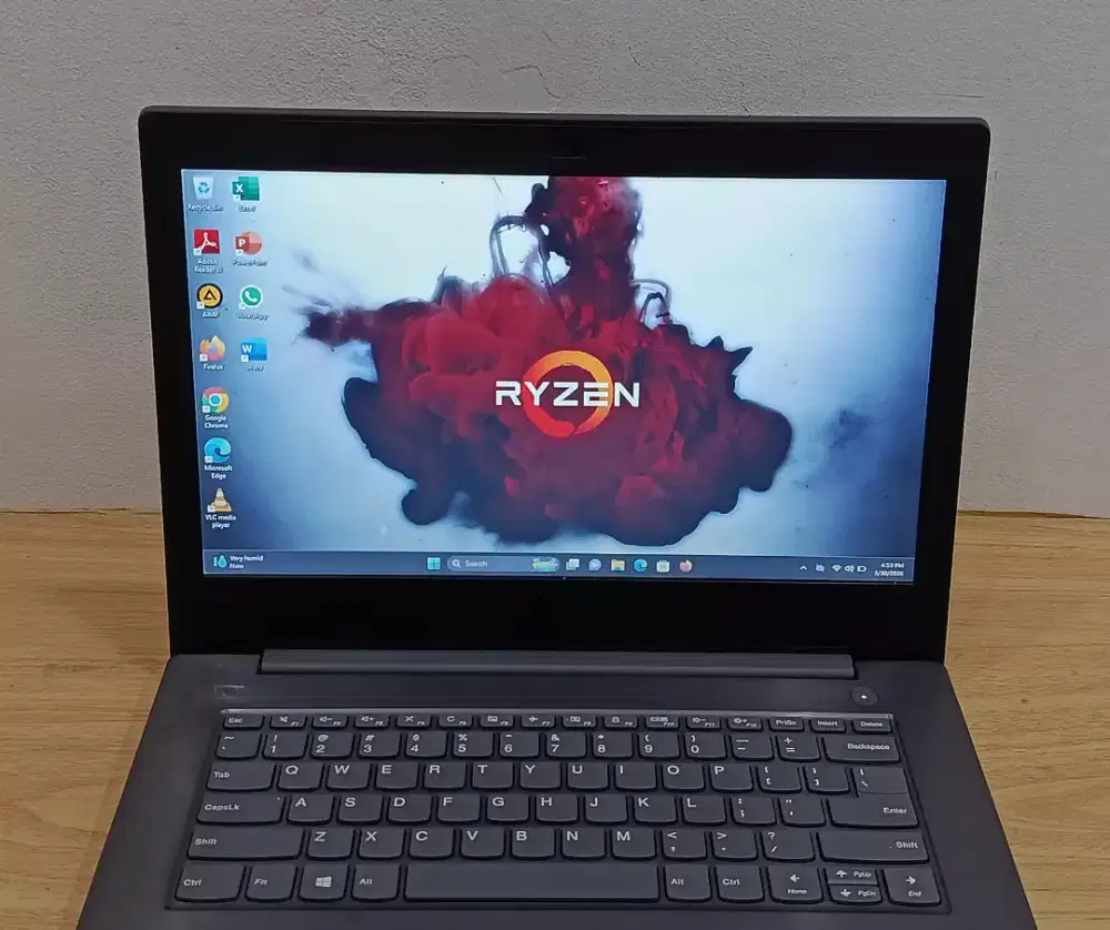 Laptop LENOVO V330-14ARR AMD Ryzen 3-2200U RAM 8GB SSD 128GB