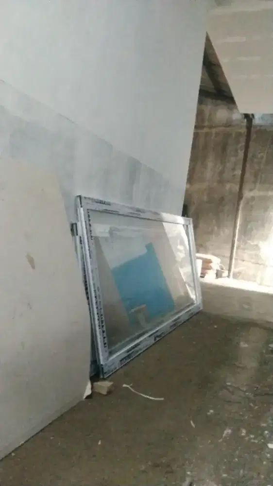 Kusen aluminium kaca