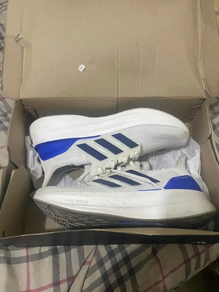 ADIDAS ULTRA BOOST V3.0