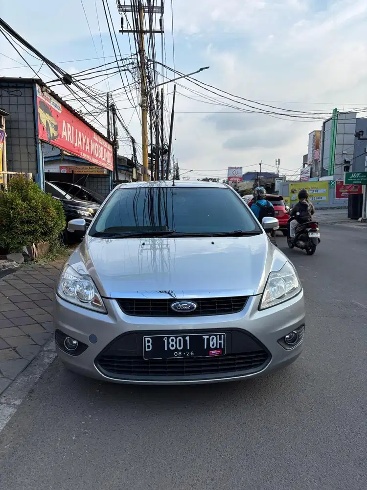 Focus Hatchback AT 2011 Km 80ribu record