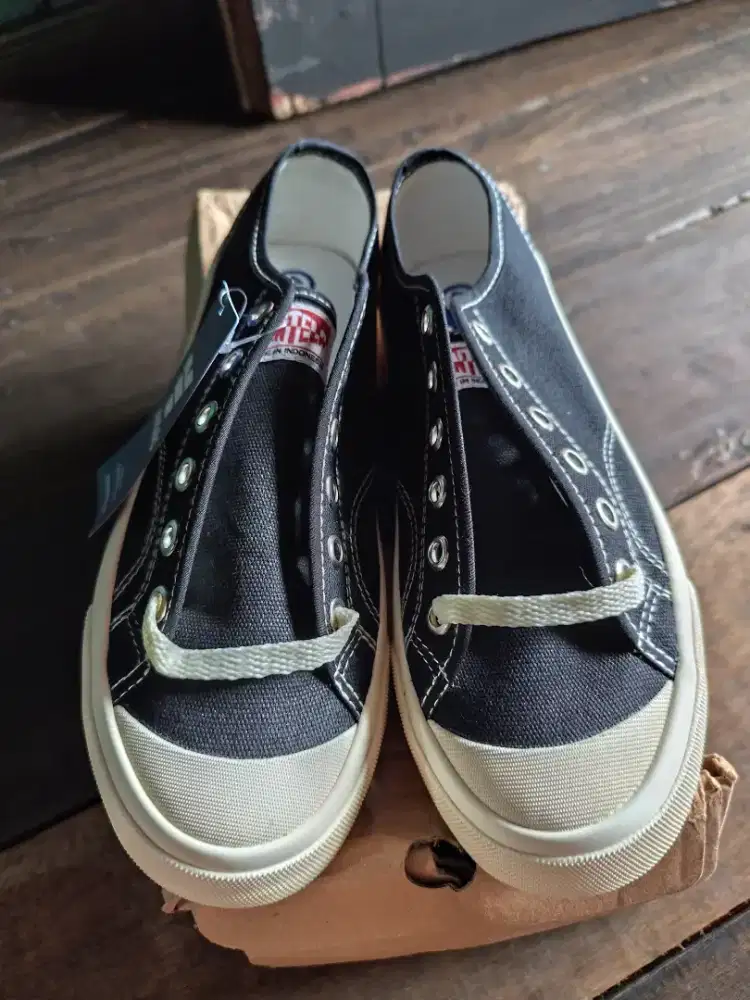 Sepatu Ventela Uk 40