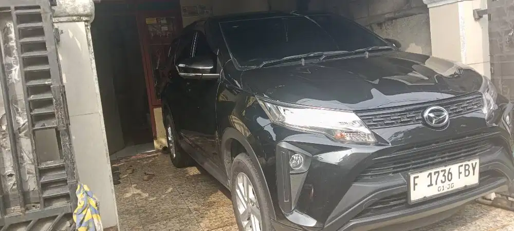 Sewa mobil plus sopir belum termasuk toll dan bensin