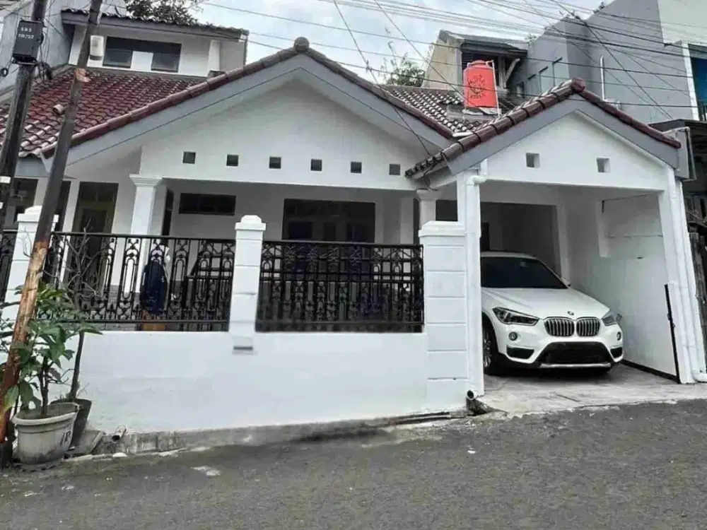 Disewakan Rumah 2 Lantai Dalam Komplek di Sukabumi Selatan Kebon Jeruk