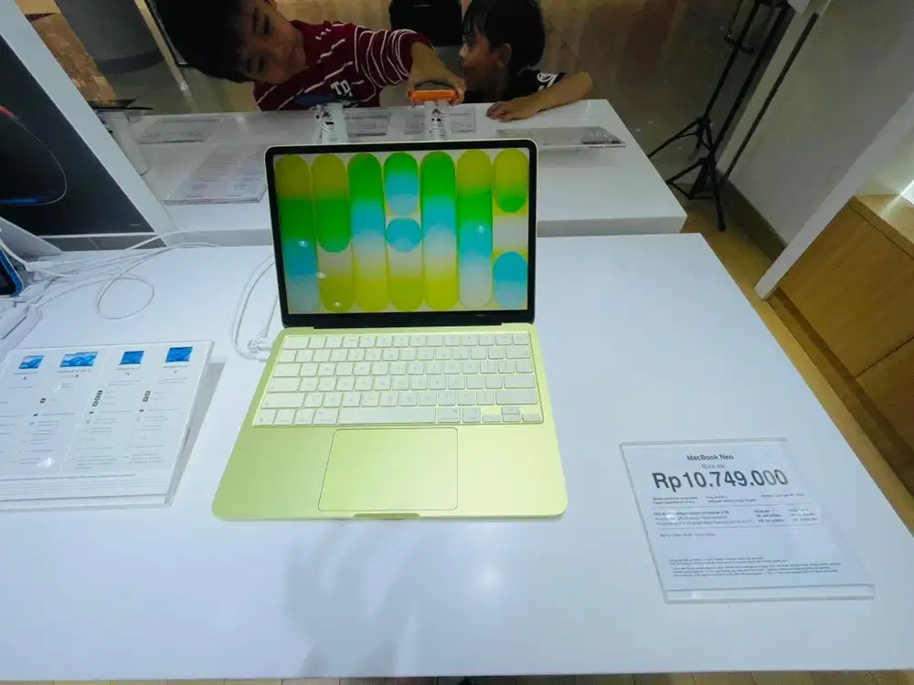 MACBOOKK NEOO..
