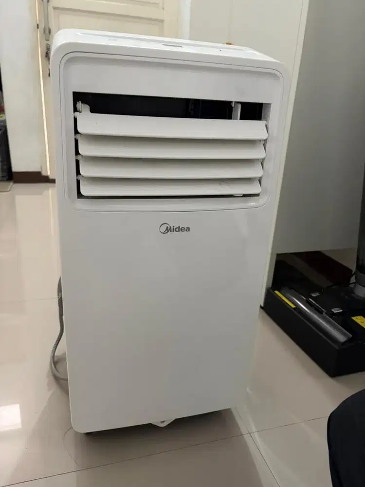 AC Portable 1/2 PK Merk Midea