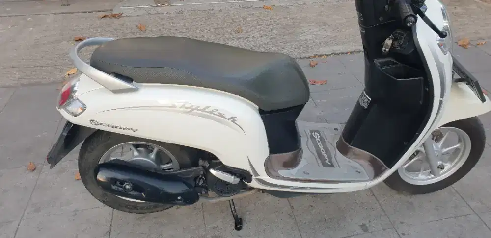 Scoopy Stylish th 2019 mulus pjk baru