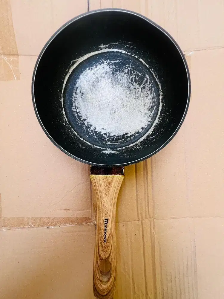 Wajan Teflon Yoshikawa Minowa Marble 22cm Bisa Kompor Gas Atau Induksi