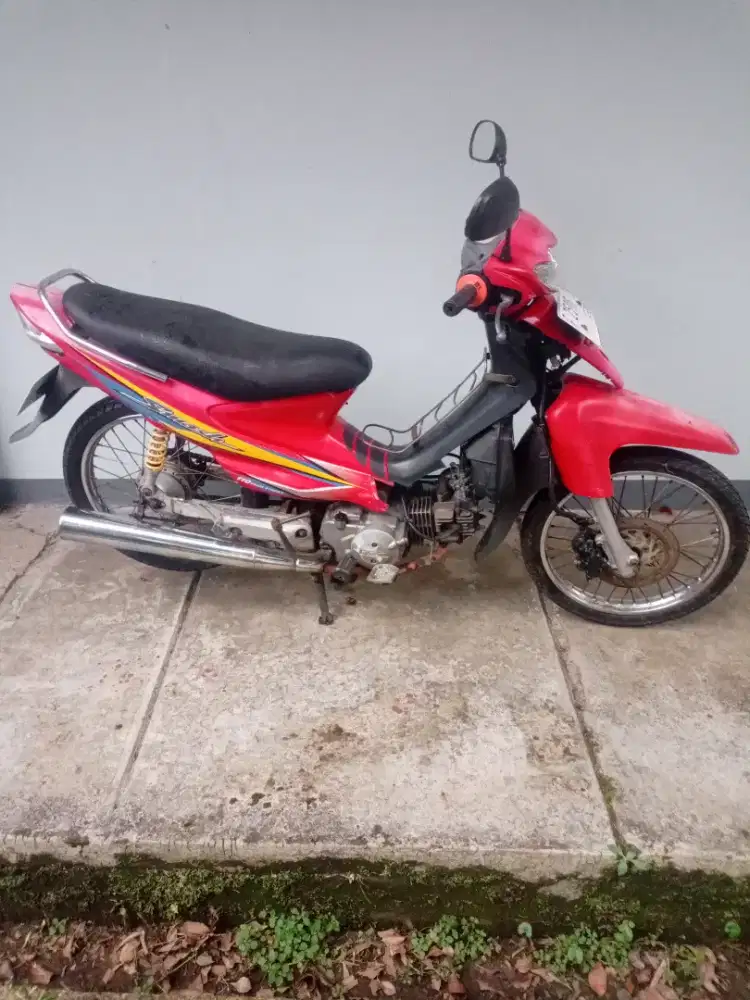 Dijual suzuki smash 2004