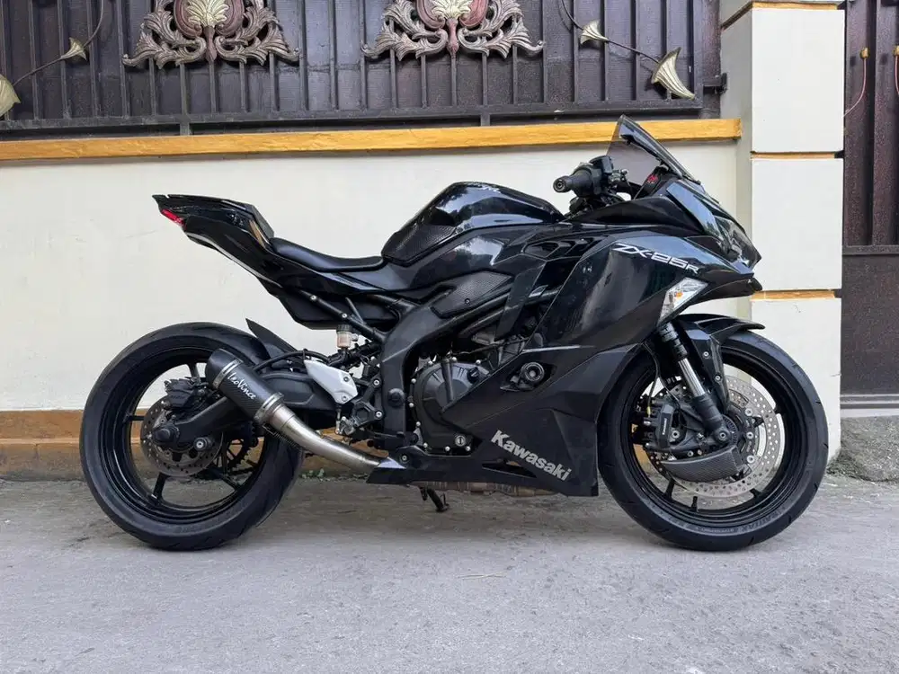 zx25 2021 non abs hitam