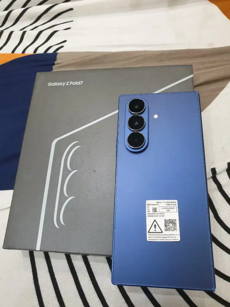 Samsung Zpold 7 12/512 mulus lengkap
