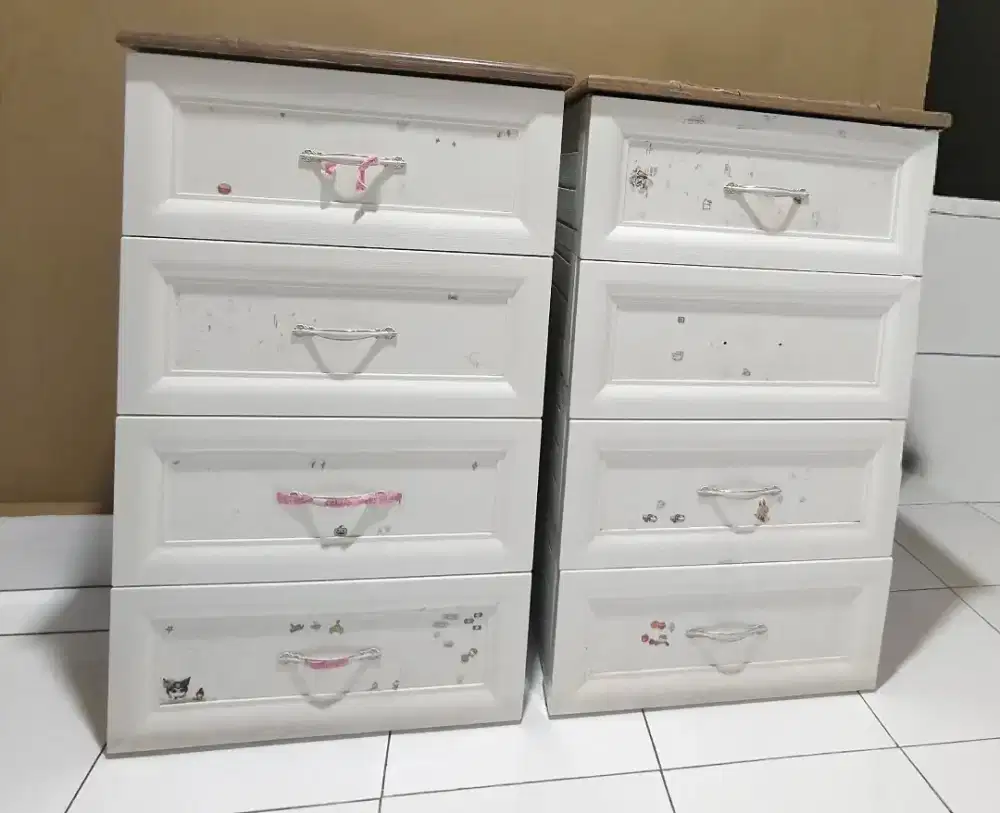 lemari OLYMPLAST 4 LACI PRELOVED