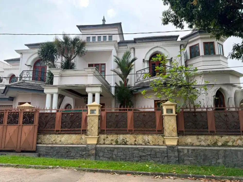 Rumah Mewah S'pool Depan Mall Jl Rambutan Blok A Cinere