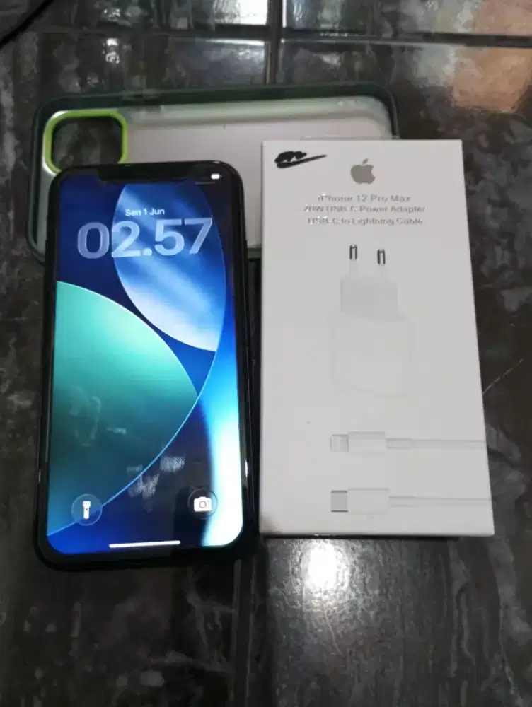 Iphone 11 (64gb)