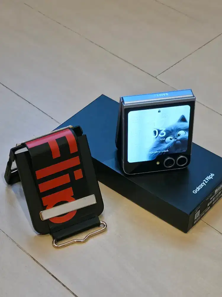 SAMSUNG Galaxy Flip 6 - 512GB