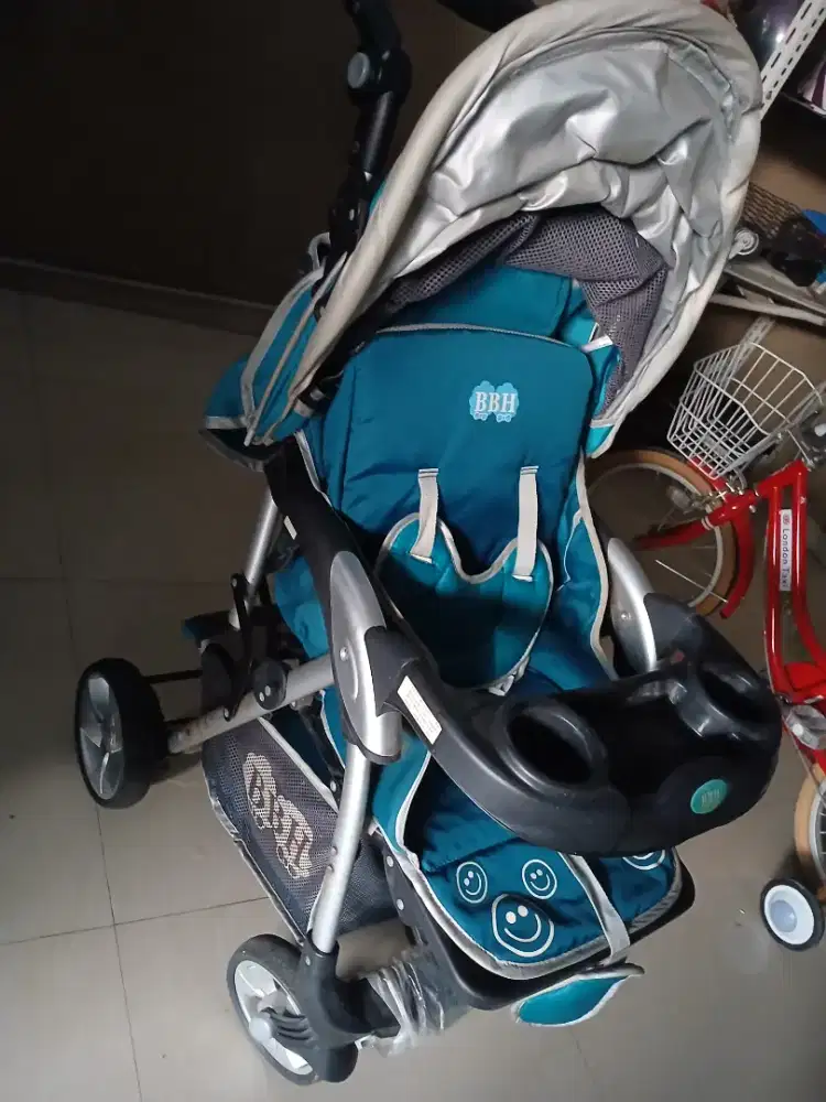 Sroller bayi bekas pemakaian sendiri