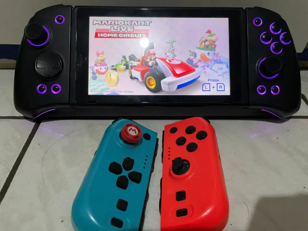 Nintendo Switch V1 OFW+SD Card 256 Tinggal pakek