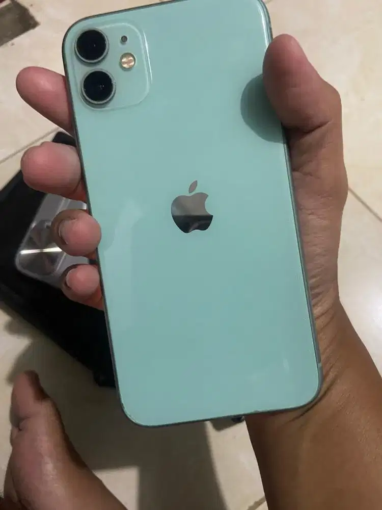 Iphone 11 64gb ios 26.5